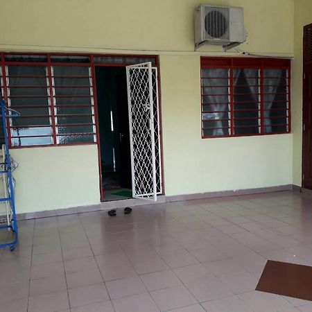 Homestay Ustaz ไทปิง ภายนอก รูปภาพ
